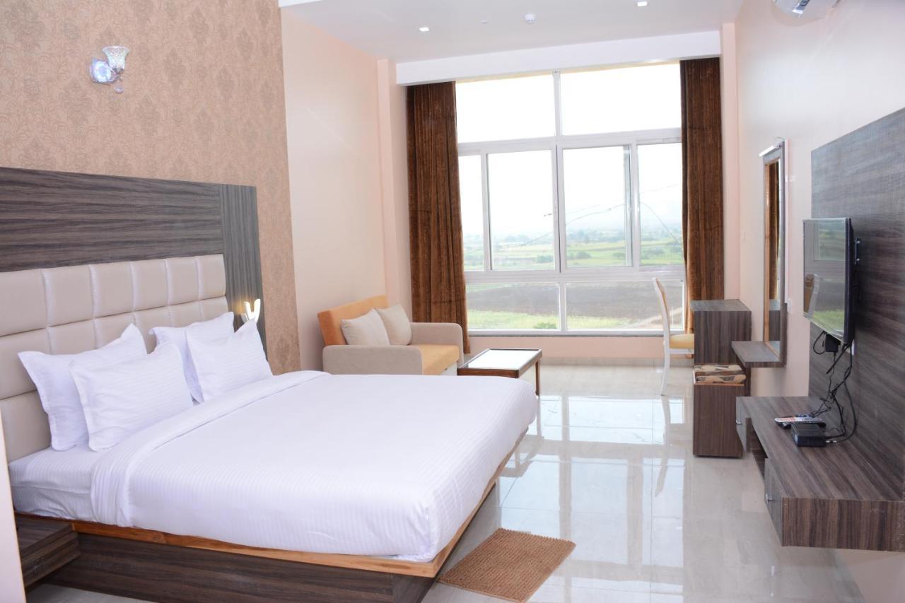 Ratnaa Resort Khamshet Екстер'єр фото