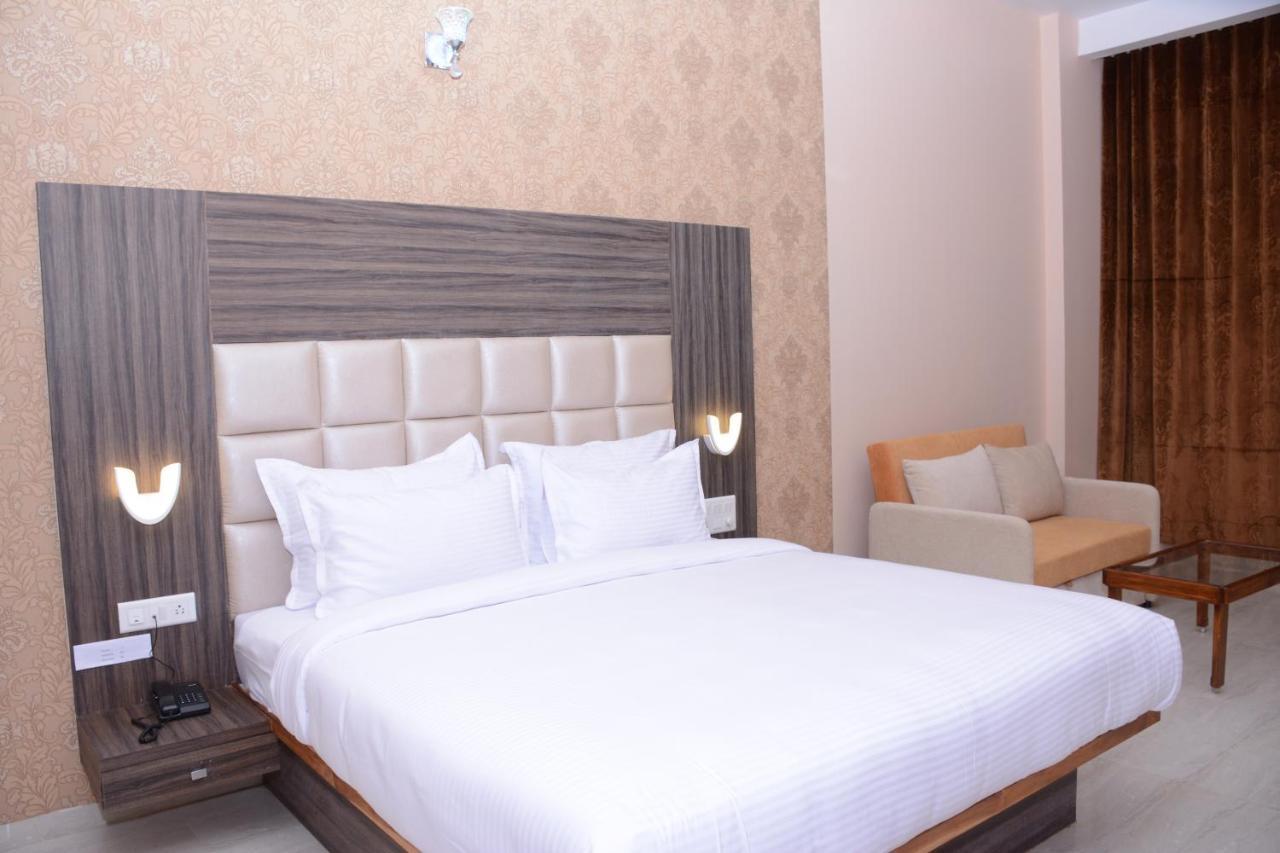 Ratnaa Resort Khamshet Екстер'єр фото